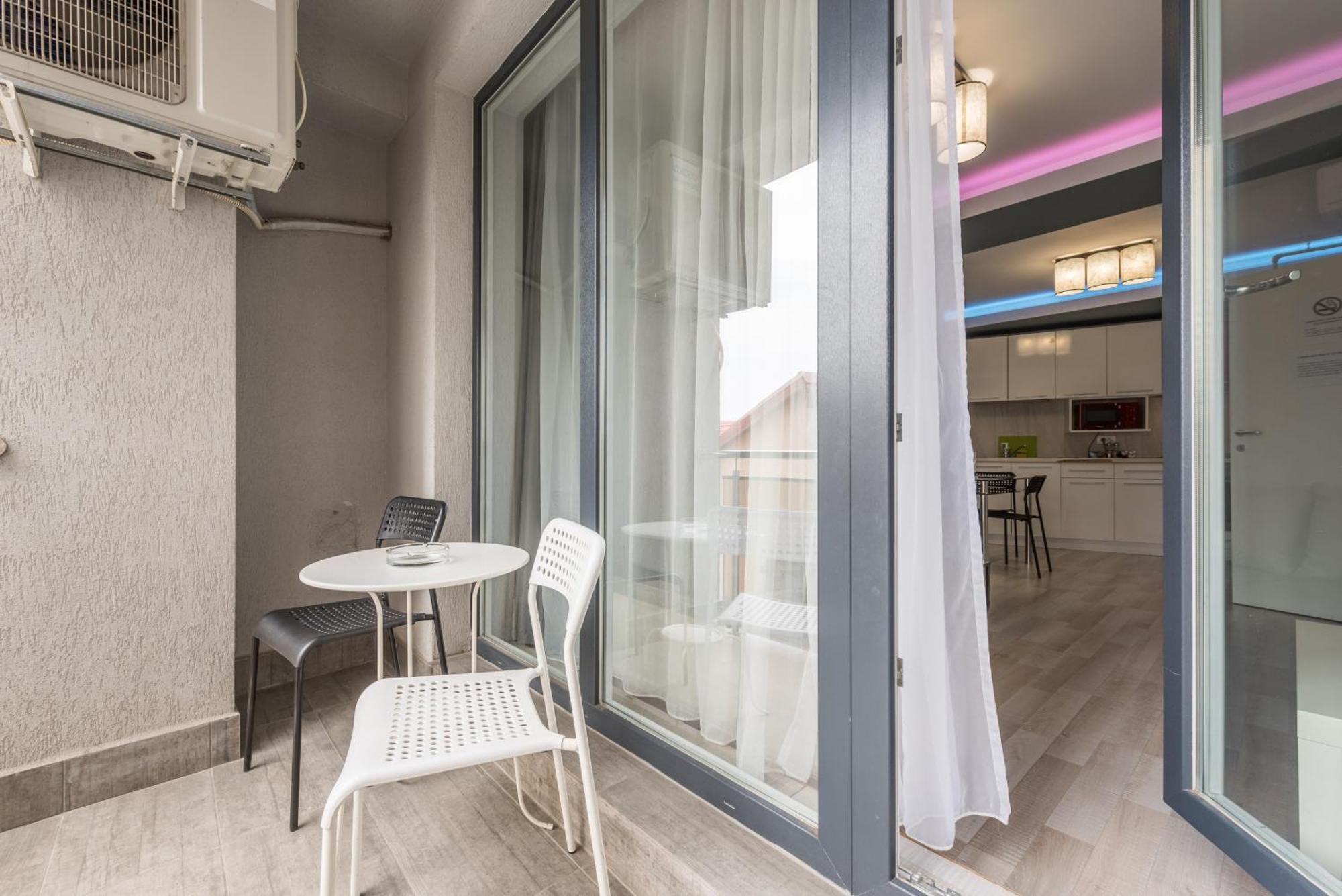 Harmony Residence Boekarest Buitenkant foto